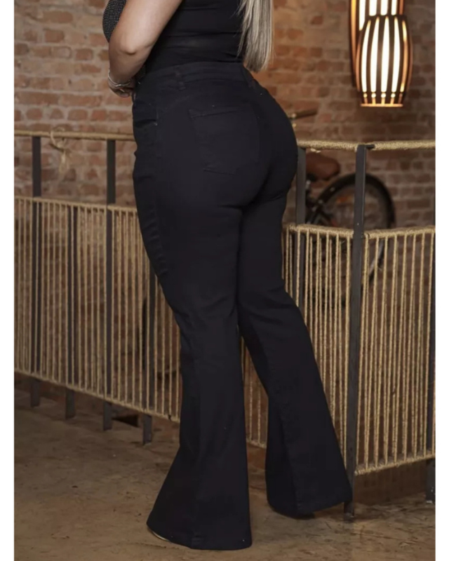 Calça Jeans Flare - Efeito Levanta Bumbum