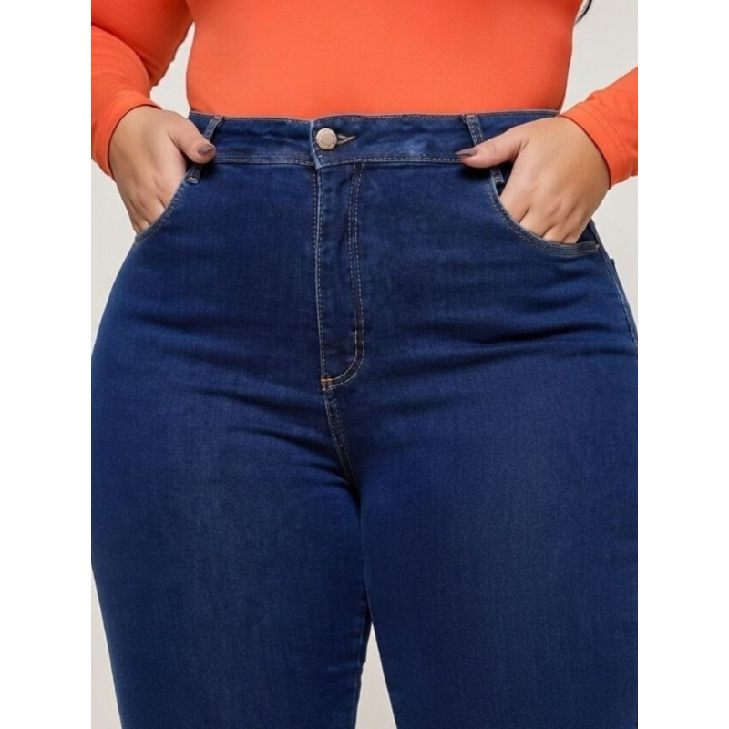 Calça Jeans Flare Plus Size - Efeito Levanta Bumbum